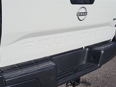 Certified 2024 Nissan Frontier S w/ Technology Package image 27