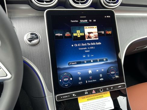 New 2026 Mercedes-Benz C 300 4MATIC Sedan image 16