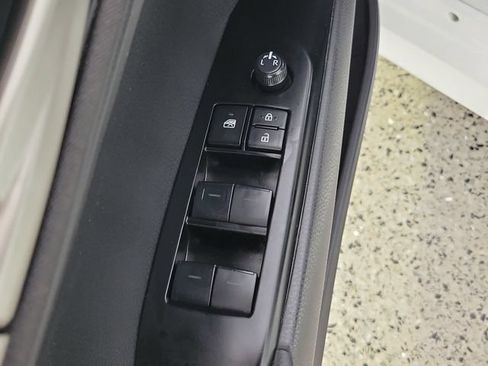 Used 2025 Toyota Camry LE w/ Convenience Package FWD image 22