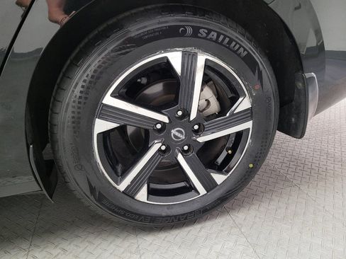 Used 2024 Nissan Sentra SV image 31