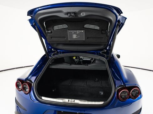 Used 2019 Ferrari GTC4Lusso T RWD image 51