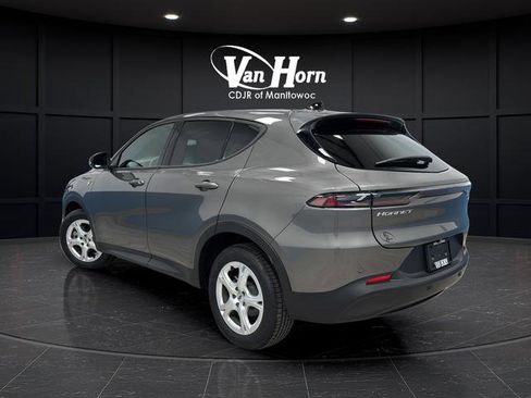 Used 2025 Dodge Hornet GT w/ Cold Weather Group AWD/4WD image 5