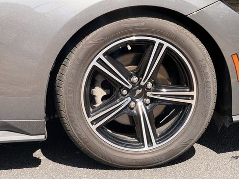 Used 2024 Ford Mustang Premium image 18