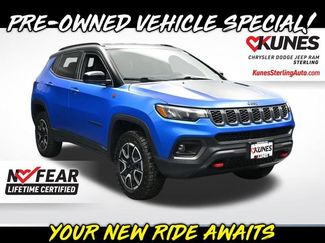 Used 2025 Jeep Compass Trailhawk video 1