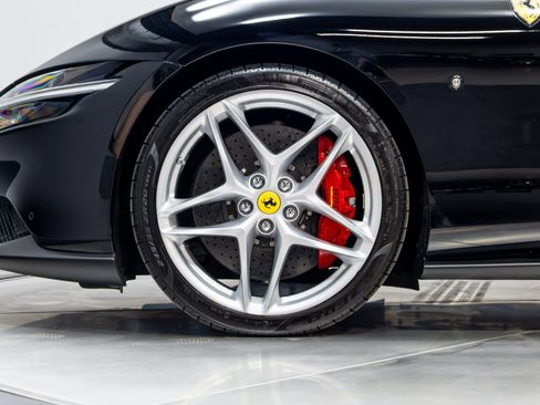 Used 2022 Ferrari Roma RWD image 42