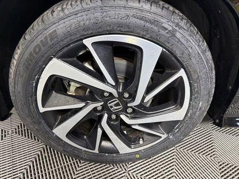 Used 2020 Honda HR-V Sport image 12