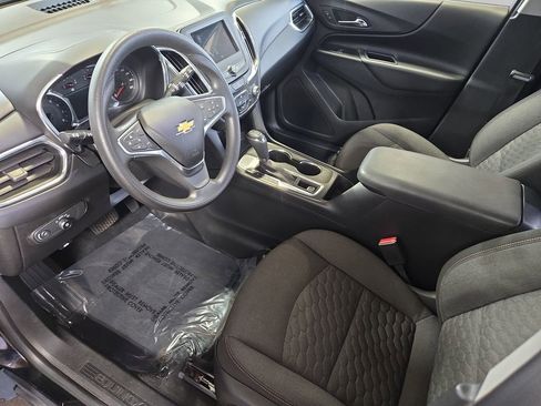 Used 2019 Chevrolet Equinox LT FWD image 18