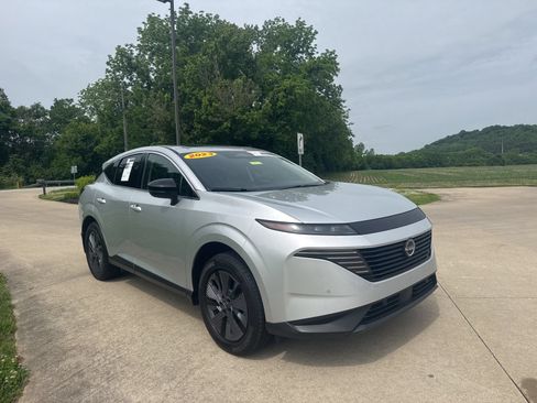 Used 2025 Nissan Murano SL AWD/4WD image 3