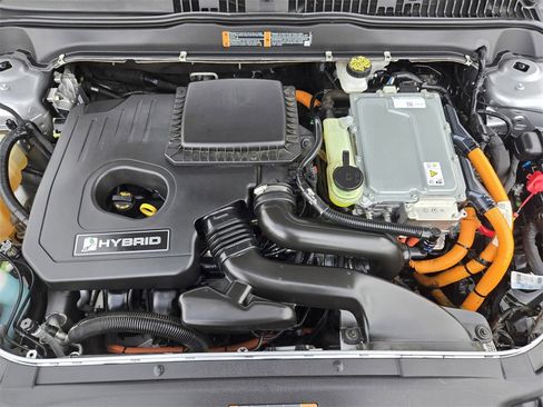 Used 2020 Ford Fusion SEL image 25