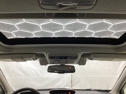 Used 2016 Subaru Crosstrek 2.0i Limited image 26