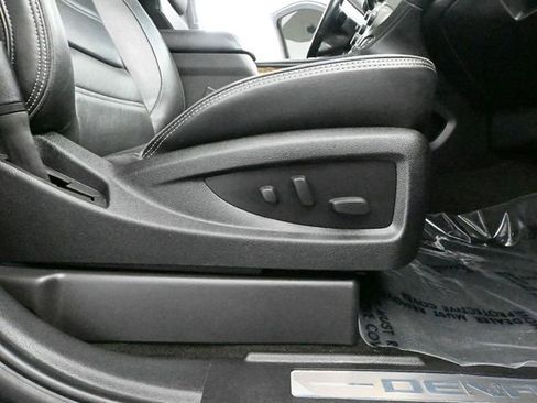 Used 2017 GMC Yukon Denali image 56