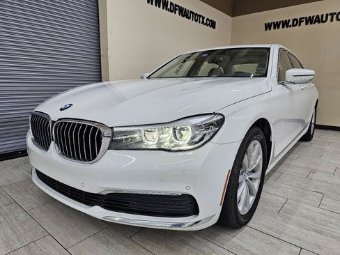 Used 2019 BMW 740i RWD image 2