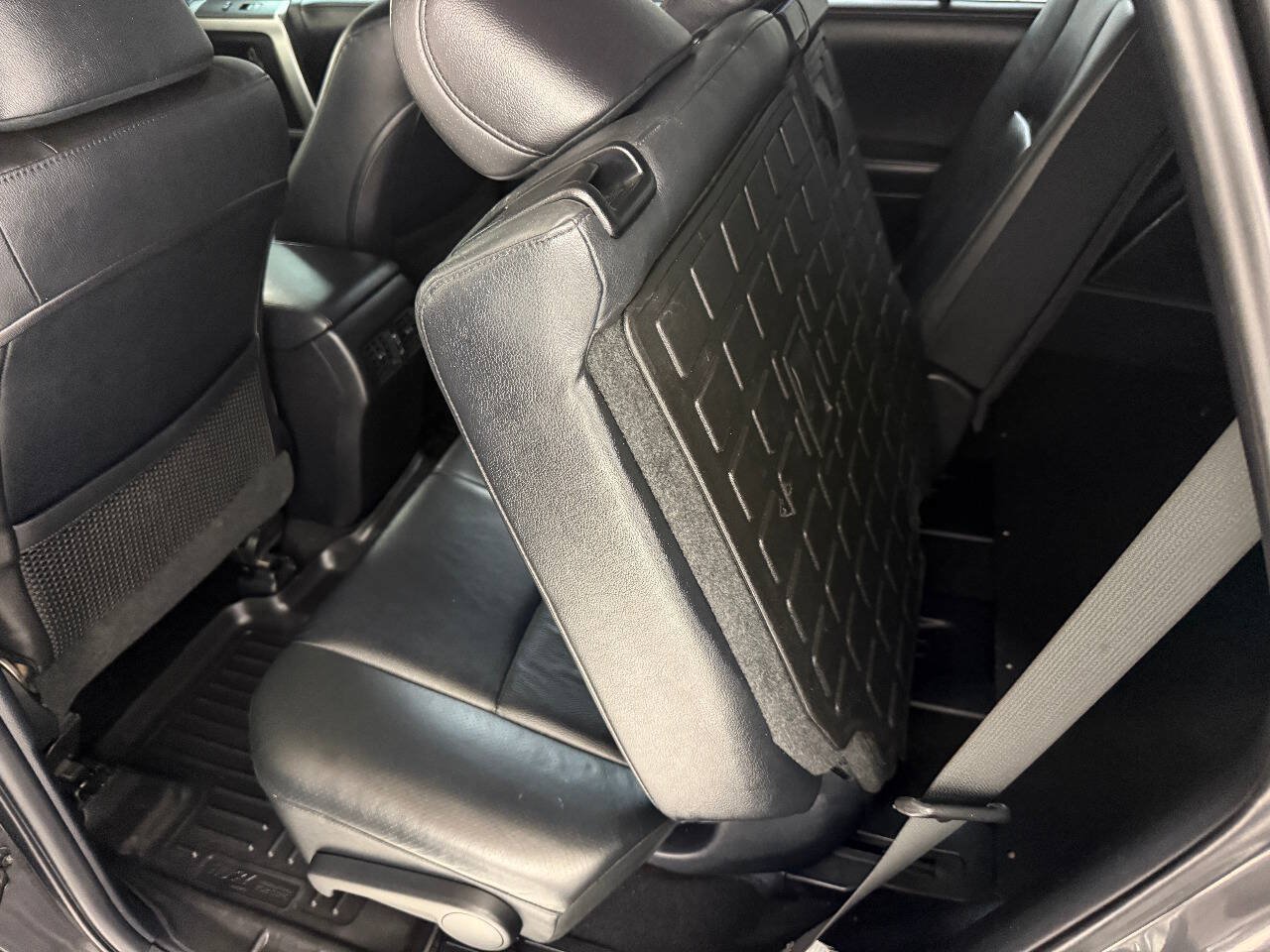 Used 2011 Toyota 4Runner Limited AWD/4WD image 71