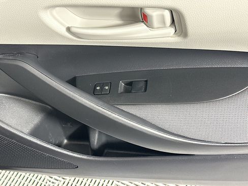 Used 2024 Toyota Corolla LE FWD image 28