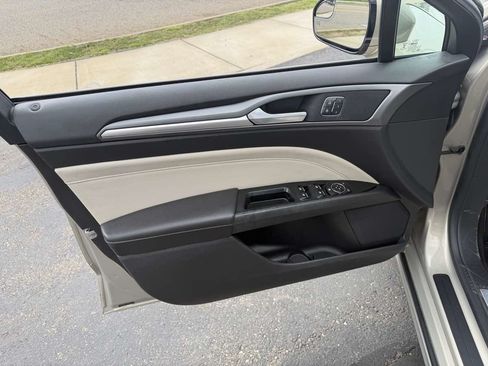 Used 2015 Ford Fusion Titanium AWD/4WD image 11