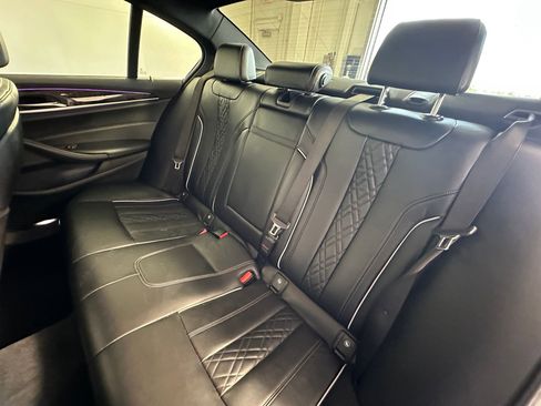 Used 2018 BMW 530i image 29