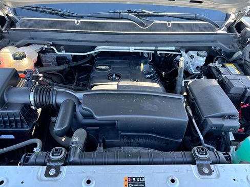Used 2020 Chevrolet Colorado W/T image 24