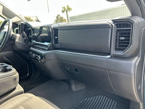 Used 2025 Chevrolet Silverado 1500 LT AWD/4WD image 15