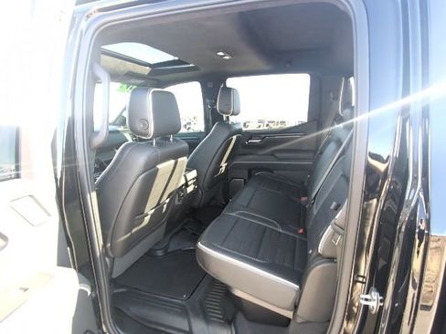 Used 2022 GMC Sierra 1500 AT4X image 28