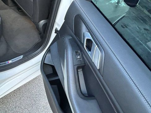 Used 2022 BMW X5 sDrive40i w/ M Sport Package RWD image 42