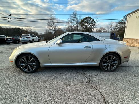 Used 2005 Lexus SC 430 Convertible image 3