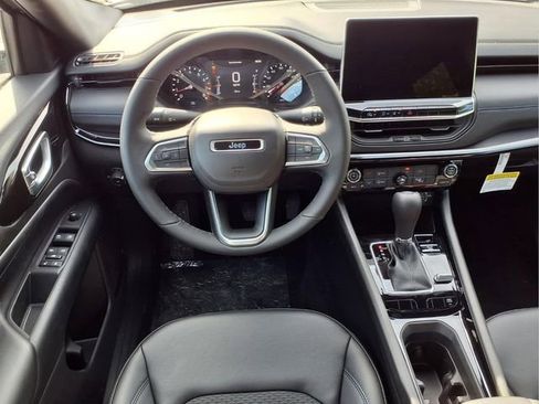 New 2026 Jeep Compass Latitude AWD/4WD image 2