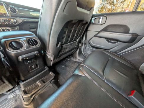 Used 2021 Jeep Wrangler Unlimited Rubicon image 30