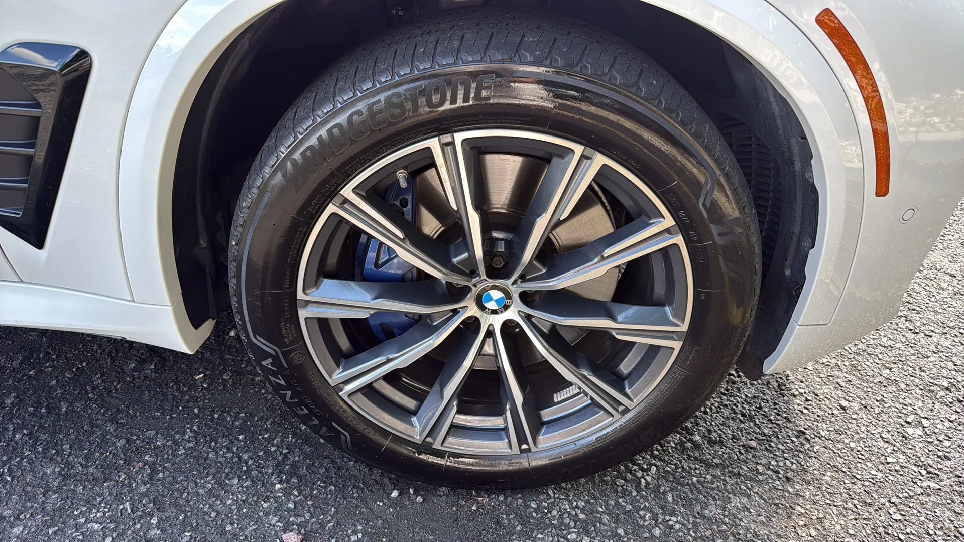 Used 2024 BMW X5 M60i w/ Climate Comfort Package AWD/4WD image 12