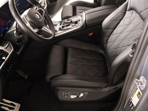 Used 2025 BMW X5 M60i AWD/4WD image 12