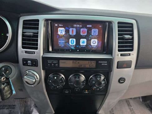 Used 2007 Toyota 4Runner SR5 image 18