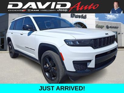 Used 2023 Jeep Grand Cherokee L Laredo