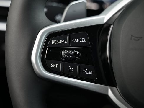 New 2026 BMW 330i Sedan w/ M Sport Package image 33