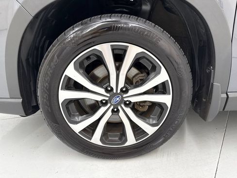 Certified 2023 Subaru Forester Limited AWD/4WD image 9