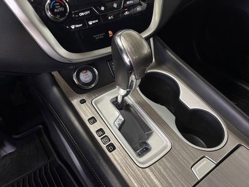 Used 2017 Nissan Murano SV image 21