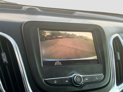 Used 2020 Chevrolet Equinox LT image 13