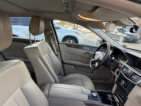 Used 2011 Mercedes-Benz E 350 4MATIC Sedan image 6