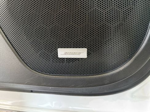 Used 2023 GMC Acadia AT4 w/ Technology Package image 19