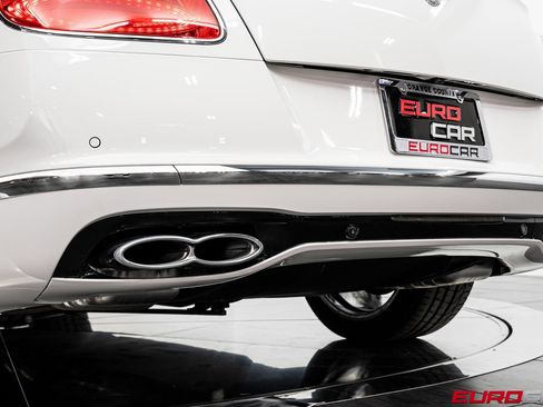 Used 2016 Bentley Continental GT image 19