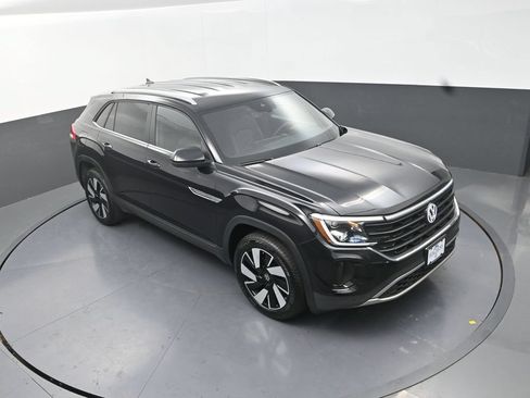 Used 2026 Volkswagen Atlas Cross Sport SE AWD/4WD image 14