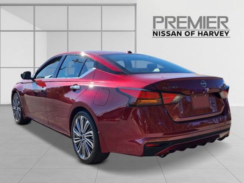 New 2025 Nissan Altima 2.5 SL FWD image 3