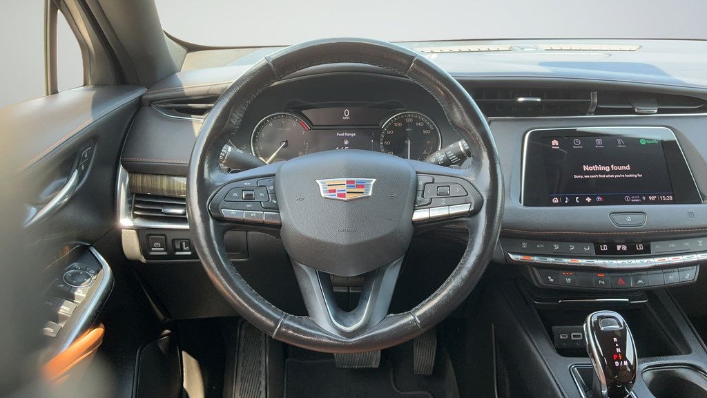 Used 2021 Cadillac XT4 Premium Luxury FWD image 6
