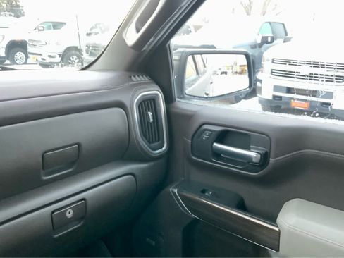 Used 2020 Chevrolet Silverado 1500 LT Trail Boss image 36