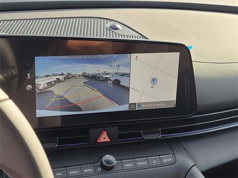 New 2025 Hyundai Elantra SEL image 14