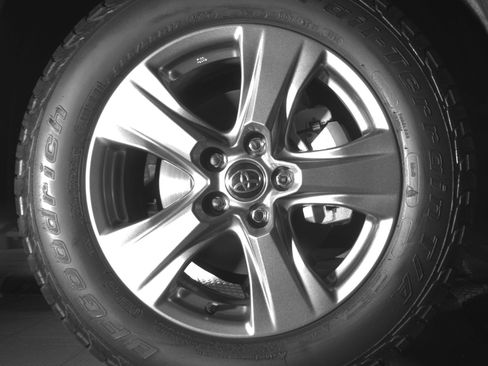 Used 2025 Toyota RAV4 LE AWD/4WD image 11