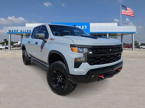 Used 2024 Chevrolet Silverado 1500 Custom Trail Boss AWD/4WD image 1