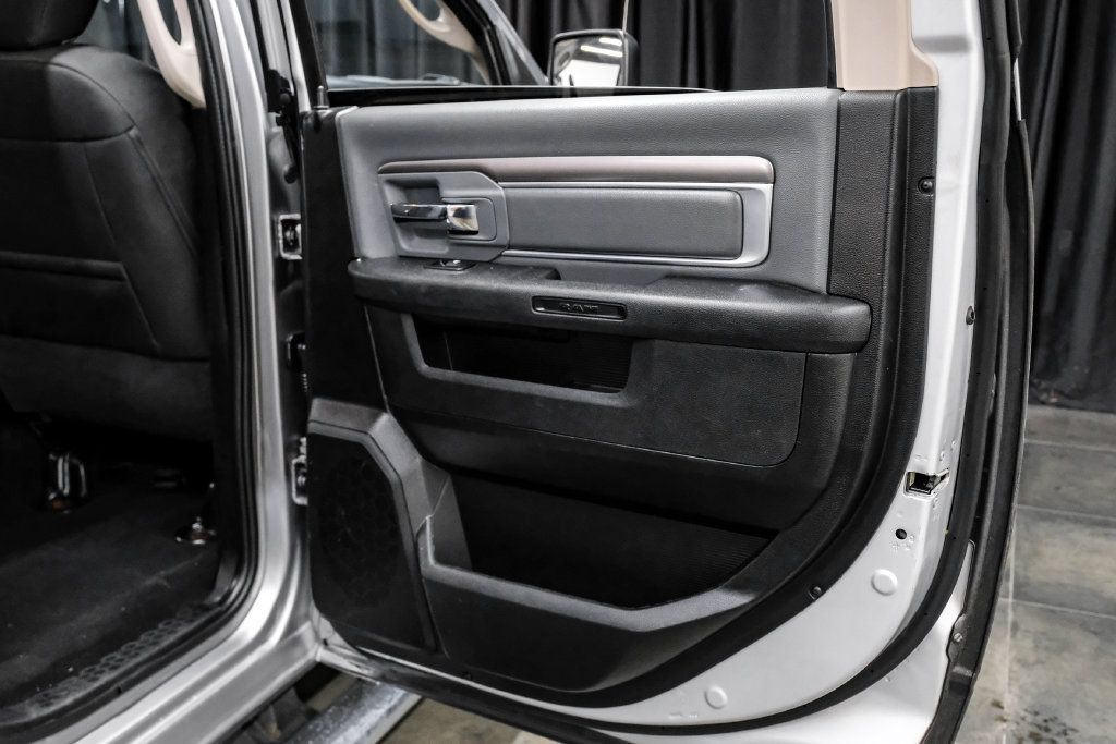 Used 2021 RAM 1500 Classic SLT AWD/4WD image 50