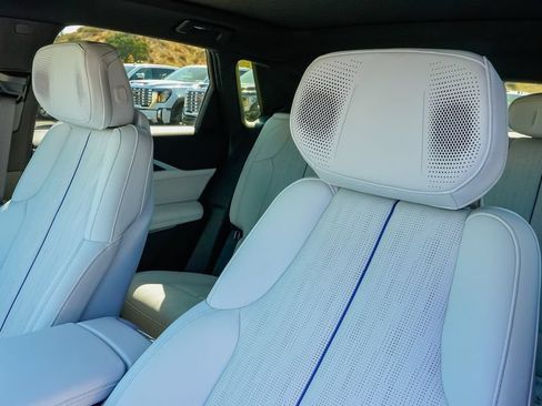Certified 2024 Cadillac Lyriq Sport RWD image 13