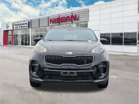 Used 2018 Kia Sportage LX image 2