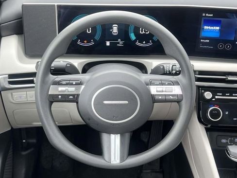 Certified 2025 Hyundai Tucson SEL image 15