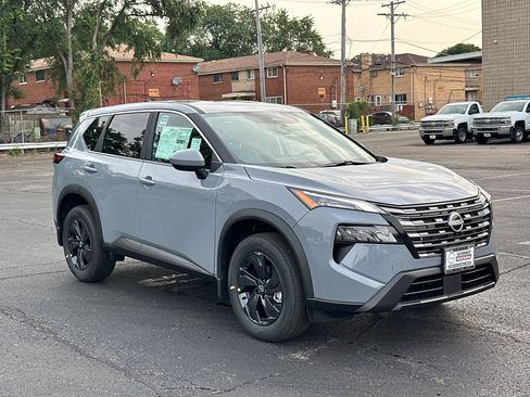 New 2026 Nissan Rogue SV AWD/4WD image 3